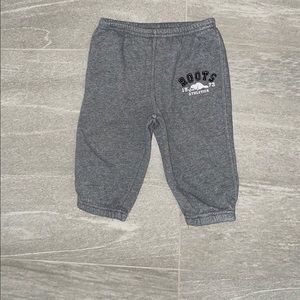 Roots sweats size 12-18M